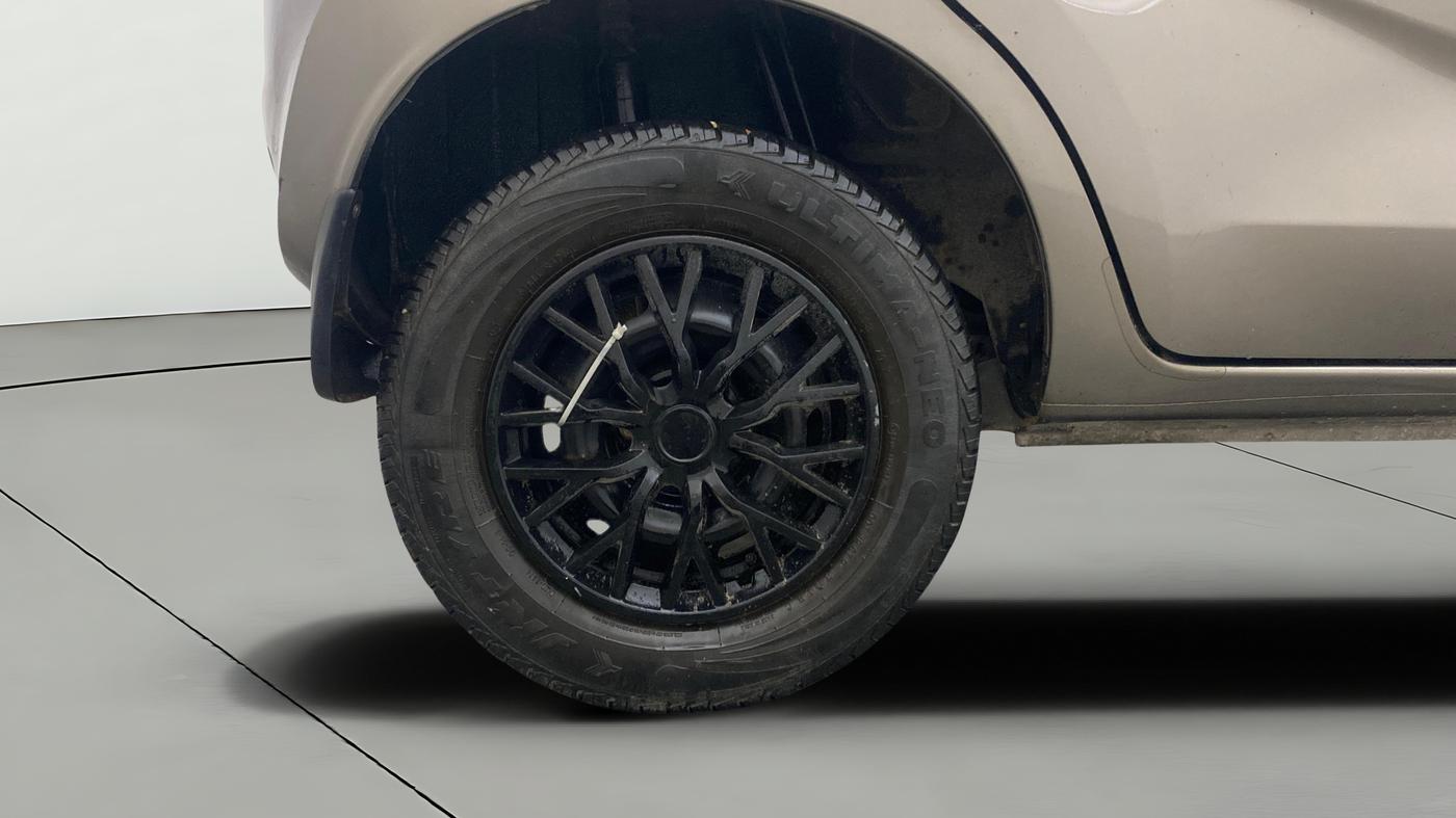2018 Datsun Redi Go T (O), Petrol, Manual, 44,181 km, Right Rear Wheel