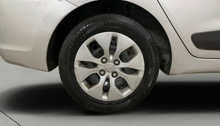 2016 Hyundai Xcent S 1.2, Petrol, Manual, 84,129 km, Right Rear Wheel