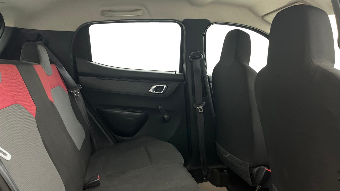 2019 Renault Kwid RXT 1.0 AMT (O), Petrol, Automatic, 43,393 km, Right Side Rear Door Cabin