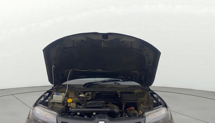 2024 Renault Kwid RXT 1.0 AMT, Petrol, Automatic, 15,103 km, Open Bonet