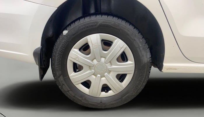 2012 Skoda Rapid AMBITION 1.6 TDI CR MT, Diesel, Manual, 1,25,665 km, Right Rear Wheel