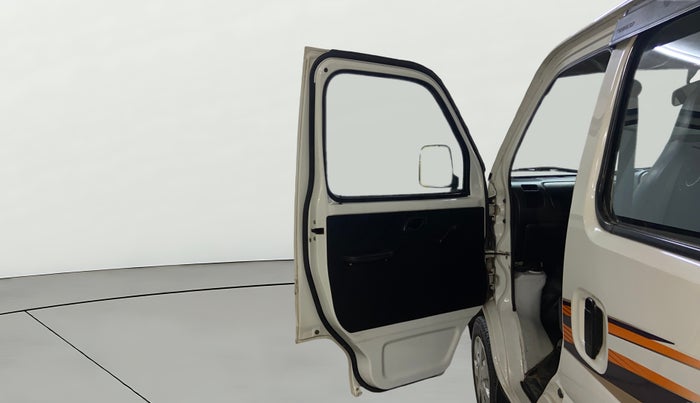 2022 Maruti Eeco 5 STR AC (O), Petrol, Manual, 26,571 km, LHS Front Door