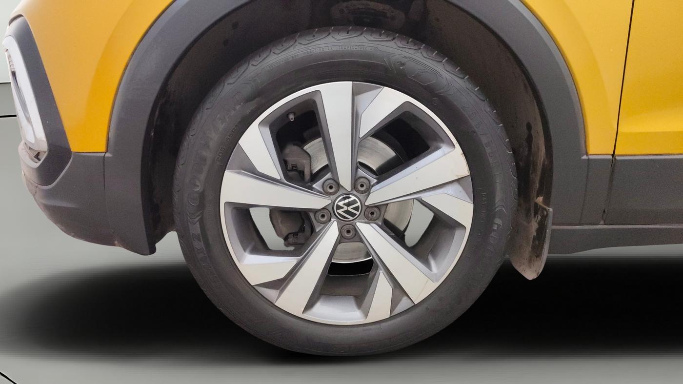 2022 Volkswagen TAIGUN TOPLINE 1.0 TSI AT, Petrol, Automatic, 28,405 km, Left Front Wheel