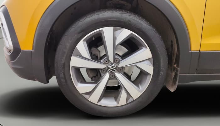 2022 Volkswagen TAIGUN TOPLINE 1.0 TSI AT, Petrol, Automatic, 28,405 km, Left Front Wheel