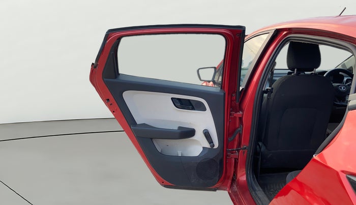 2021 Tata ALTROZ XE DIESEL, Diesel, Manual, 1,05,188 km, LHS Rear Door