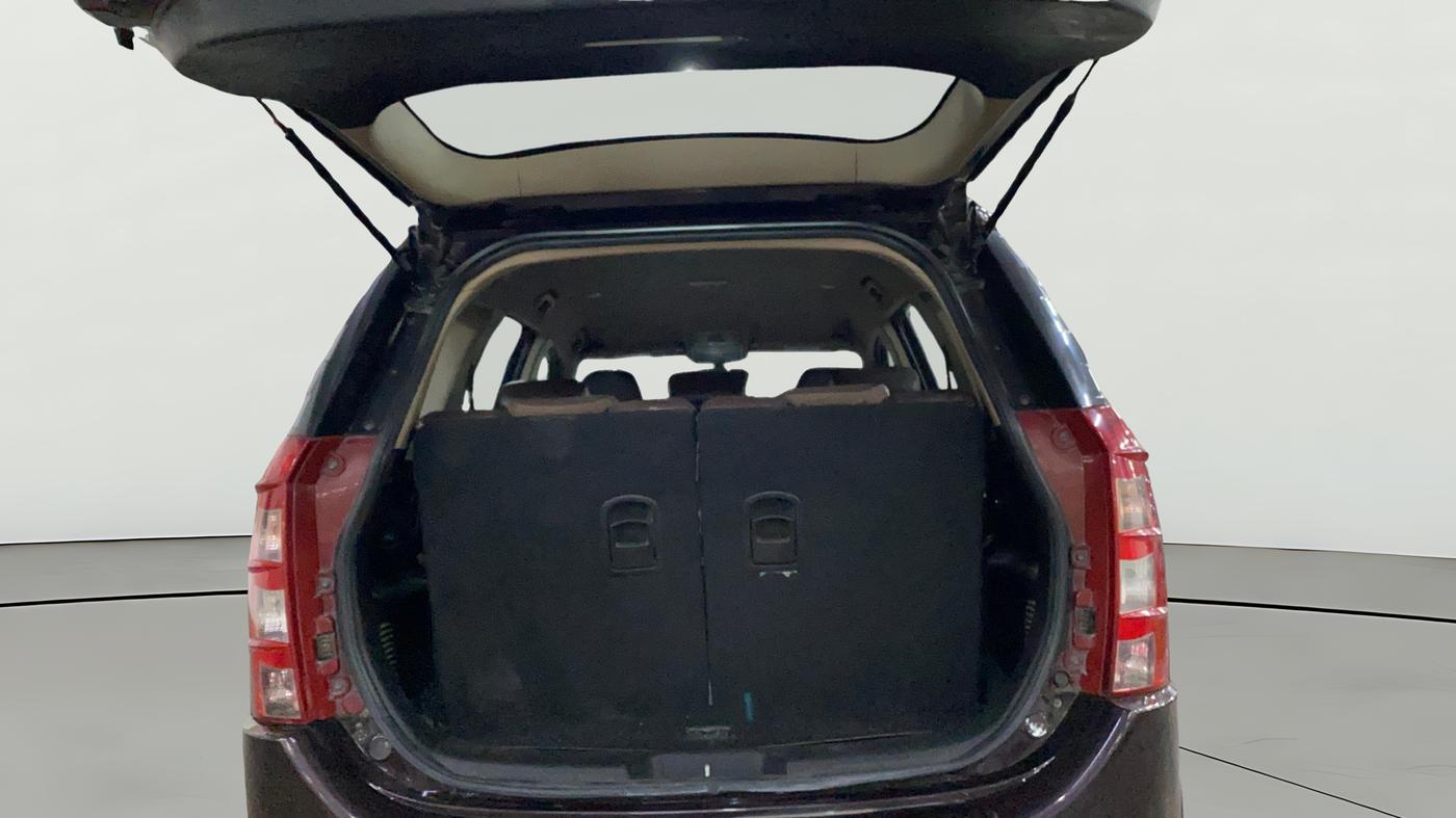 2013 Mahindra XUV500 W8, Diesel, Manual, 76,418 km, Boot Open Zoomed View
