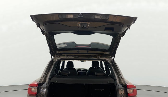 2022 Nissan MAGNITE XV PREMIUM TURBO CVT, Petrol, Automatic, 53,196 km, Boot Door Open