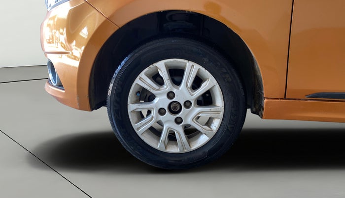 2016 Tata Tiago XZ PETROL, Petrol, Manual, 26,162 km, Left Front Wheel