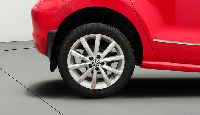 2018 Volkswagen Polo HIGHLINE PLUS 1.0 16 ALLOY, Petrol, Manual, 39,066 km, Right Rear Wheel