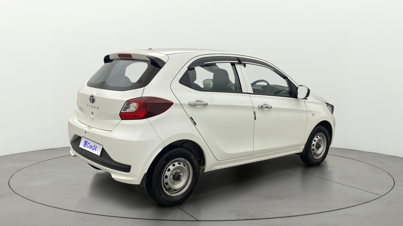 2025 Tata Tiago XM PETROL, Petrol, Manual, 4,159 km, Right Back Diagonal