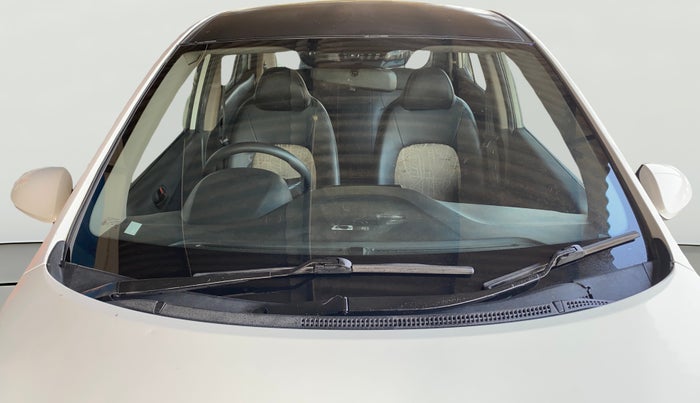 2014 Hyundai Grand i10 MAGNA 1.2 KAPPA VTVT, CNG, Manual, 1,30,977 km, Front Windshield