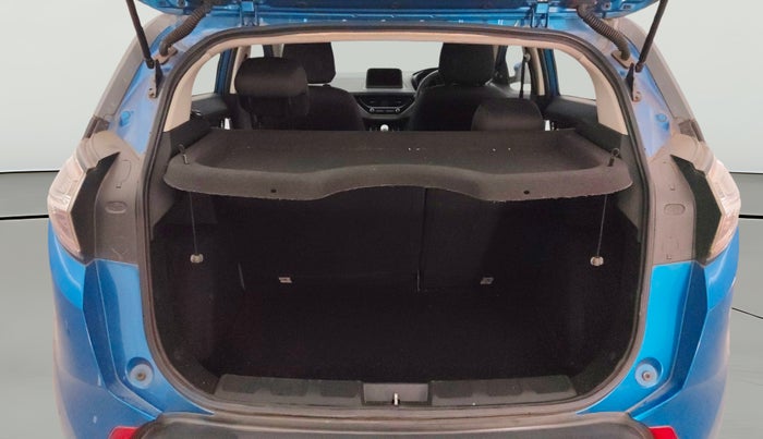 2018 Tata NEXON XZ PLUS DIESEL DUAL TONE, Diesel, Manual, 68,843 km, Boot Open Zoomed View