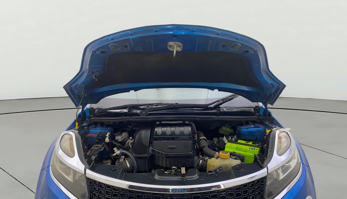 2017 Tata NEXON XZ PLUS DIESEL, Diesel, Manual, 75,307 km, Open Bonet