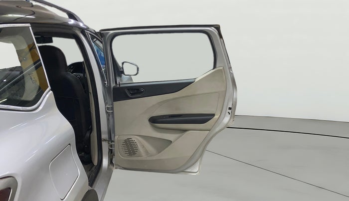 2022 Renault TRIBER RXT, Petrol, Manual, 48,965 km, RHS Rear Door