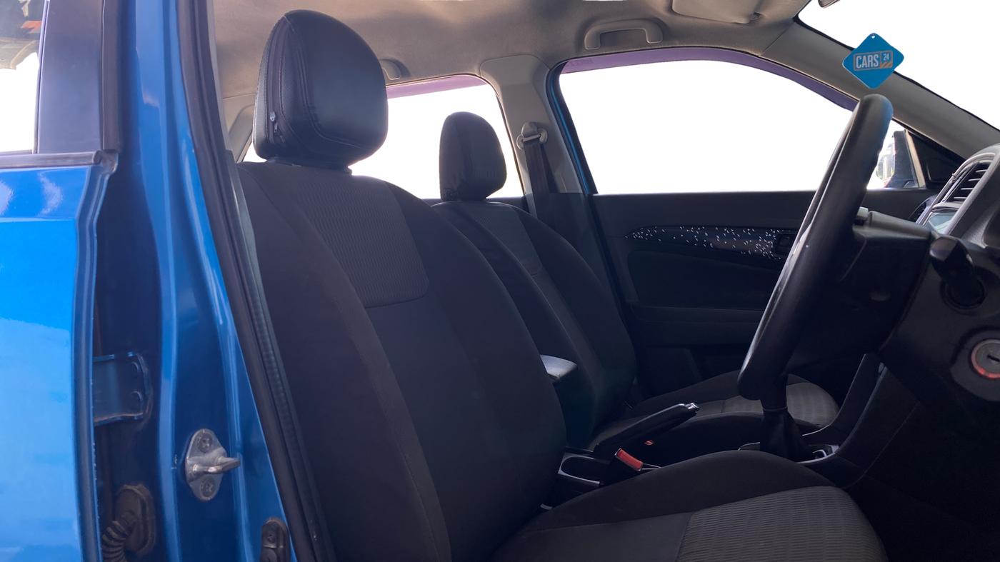2017 Maruti Vitara Brezza VDI (O), Diesel, Manual, 1,09,106 km, Right Side Front Door Cabin