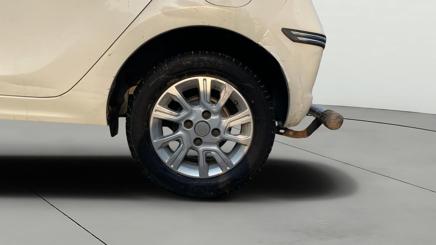 2018 Tata Tiago XZ PETROL, Petrol, Manual, 32,855 km, Left Rear Wheel
