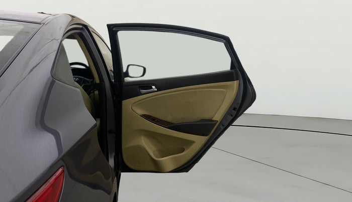 2015 Hyundai Verna FLUIDIC 1.6 CRDI S(O) 4S, Diesel, Manual, 99,327 km, RHS Rear Door