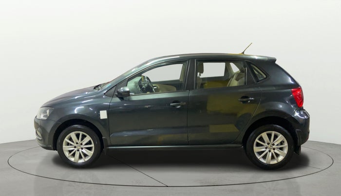 2017 Volkswagen Polo HIGHLINE1.2L, Petrol, Manual, 44,113 km, Left Side