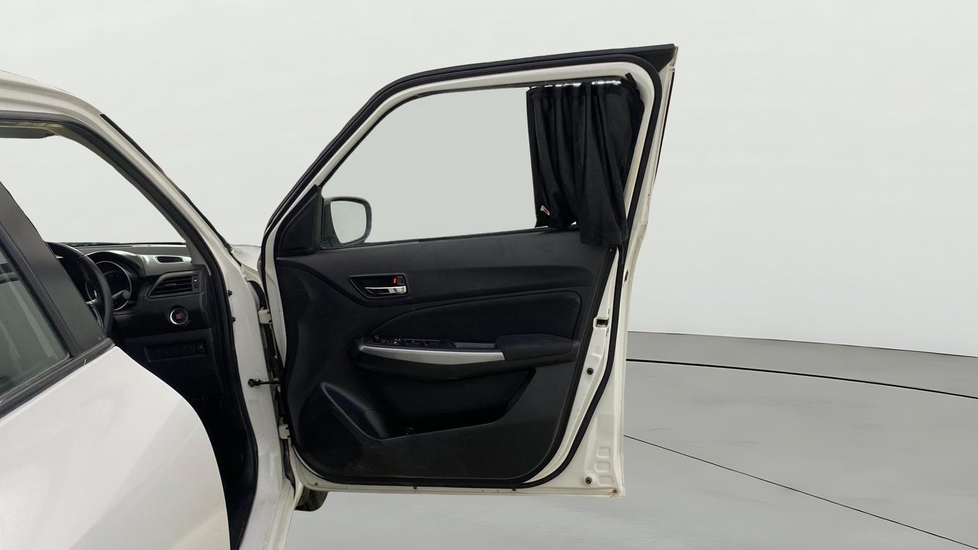 2020 Maruti Swift ZXI PLUS, Petrol, Manual, 21,069 km, RHS Front Door