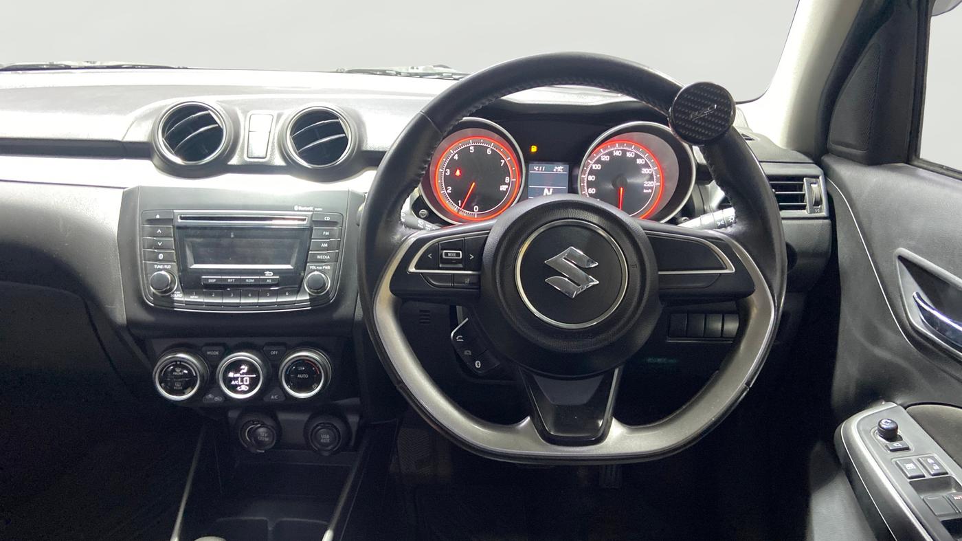2020 Maruti Swift ZXI AMT, Petrol, Automatic, 33,817 km, Steering Wheel Close Up