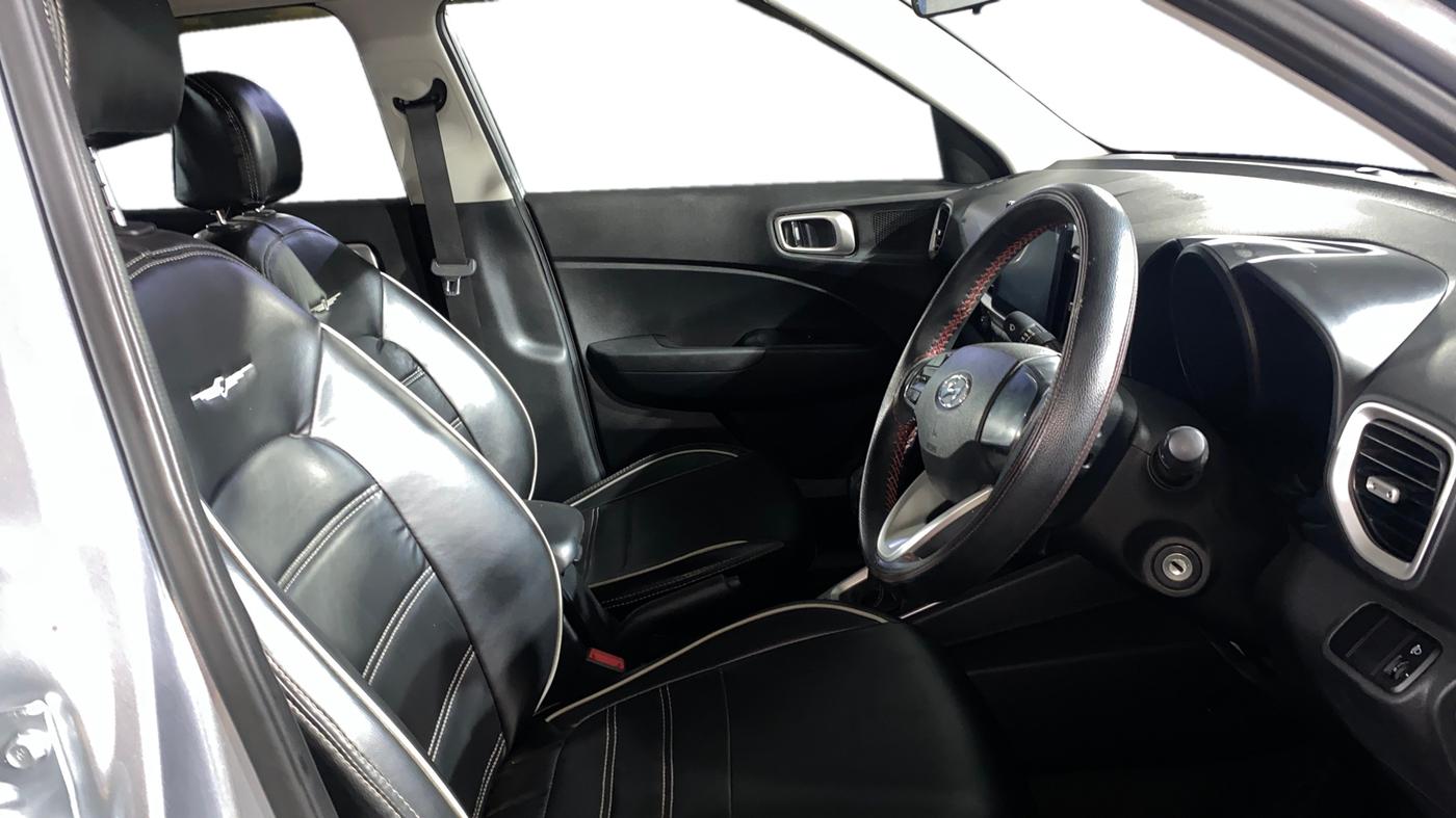 2021 Hyundai VENUE S+ 1.2, Petrol, Manual, 8,760 km, Right Side Front Door Cabin