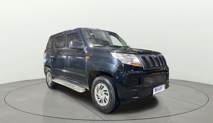 2016 Mahindra TUV300 T4, Diesel, Manual, 45,086 km, Right Front Diagonal