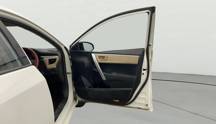 2015 Toyota Corolla Altis JS PETROL, Petrol, Manual, 84,825 km, RHS Front Door