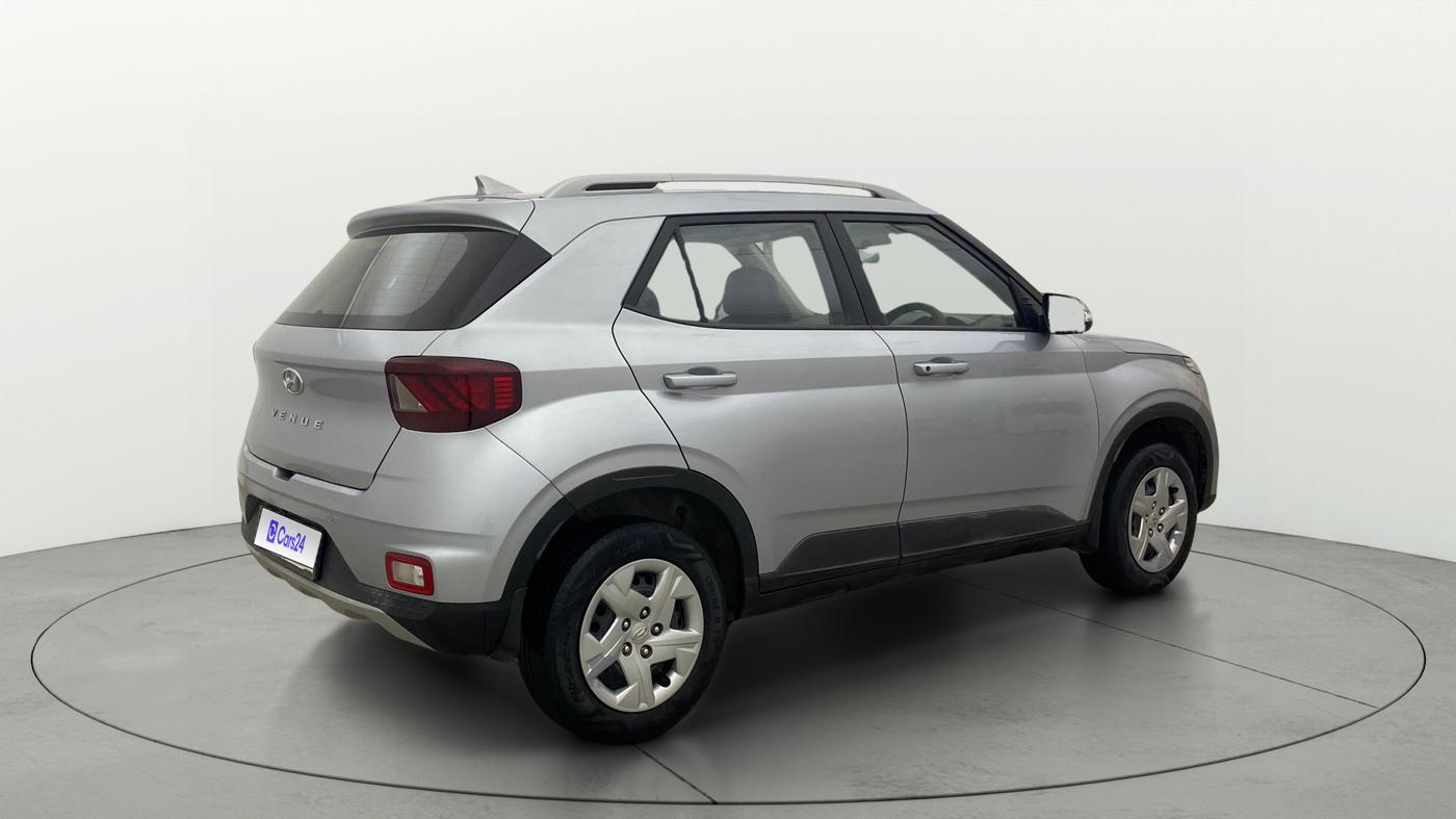 2021 Hyundai VENUE S+ 1.2, Petrol, Manual, 96,621 km, Right Back Diagonal