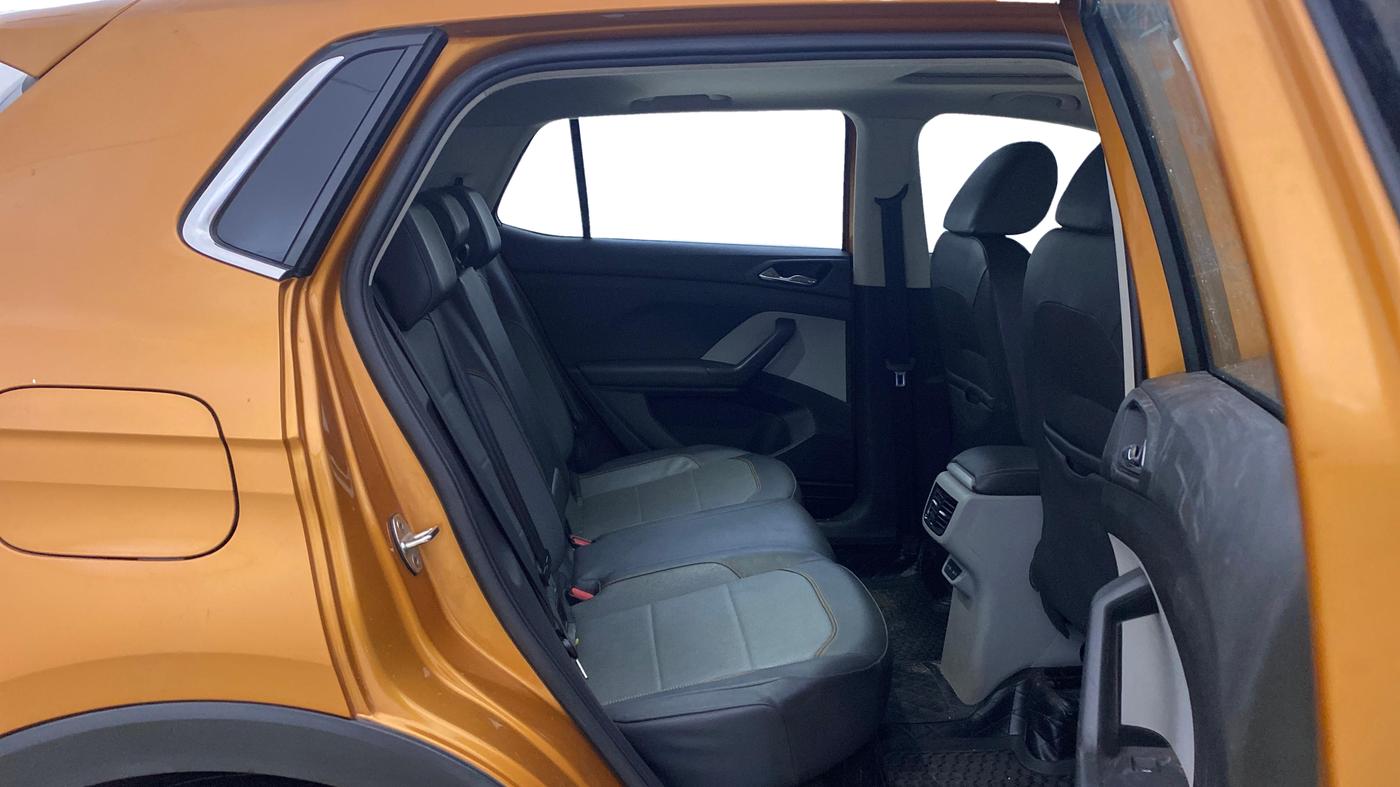 2021 Skoda KUSHAQ STYLE 1.0L TSI AT, Petrol, Automatic, 28,337 km, Right Side Rear Door Cabin