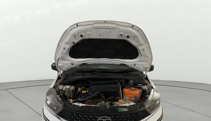 2021 Tata Tiago XE PETROL, CNG, Manual, 64,510 km, Open Bonet