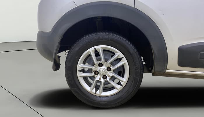 2019 Renault TRIBER RXT, Petrol, Manual, 21,845 km, Right Rear Wheel