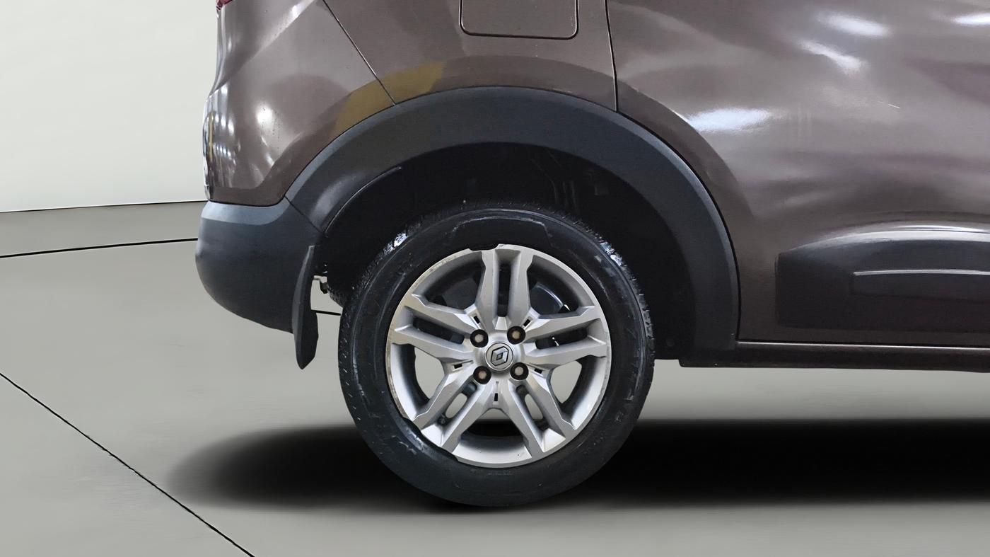 2021 Renault TRIBER RXZ, Petrol, Manual, 51,749 km, Right Rear Wheel