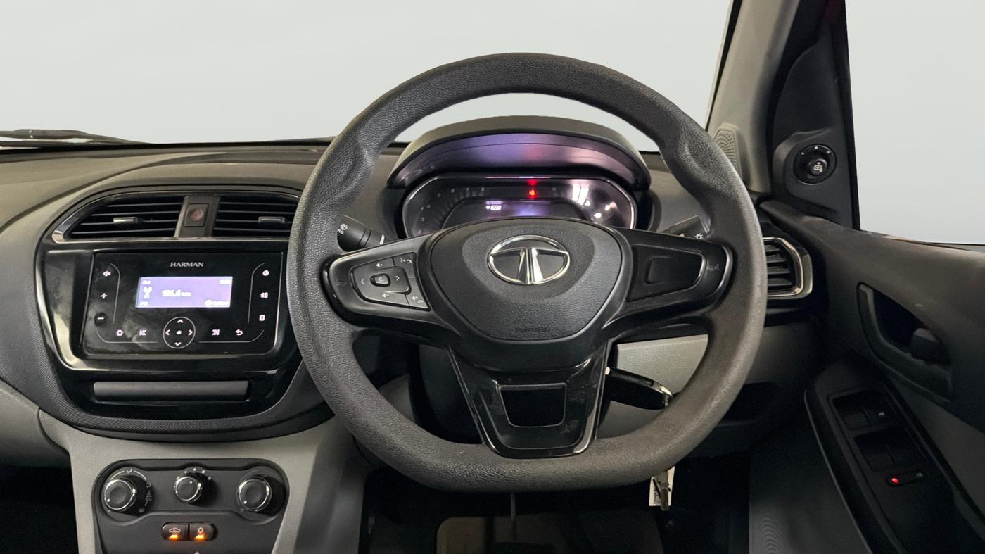 2021 Tata Tiago XTA PETROL, Petrol, Automatic, 49,476 km, Steering Wheel Close Up