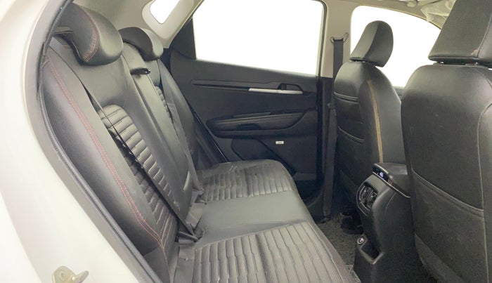 2020 KIA SONET GTX PLUS 1.5 AT, Diesel, Automatic, 97,106 km, Right Side Rear Door Cabin