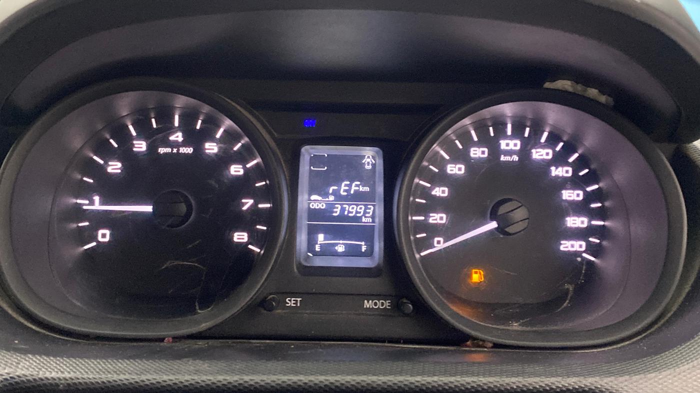 2016 Tata Tiago XT PETROL, Petrol, Manual, 37,954 km, Right Side Front Door Cabin