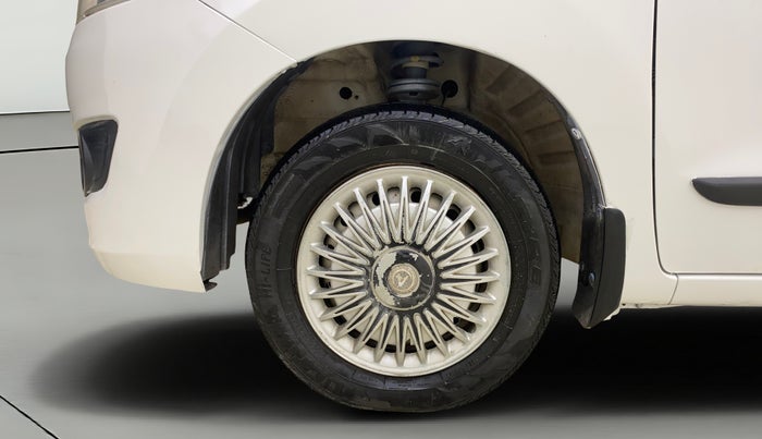 2017 Maruti Wagon R 1.0 LXI CNG, CNG, Manual, 41,573 km, Left Front Wheel