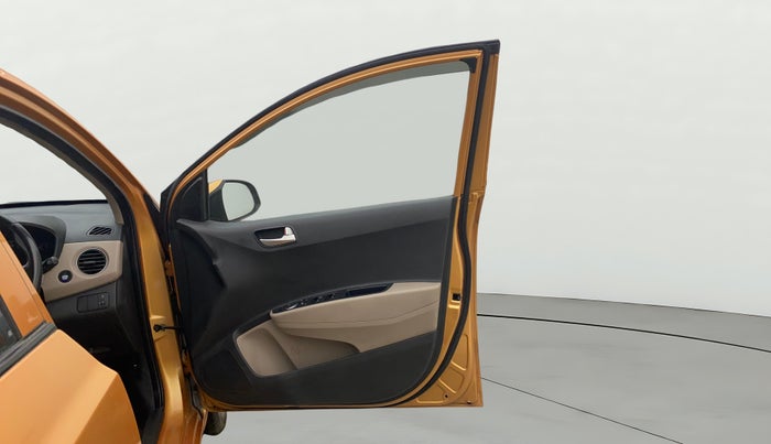 2016 Hyundai Grand i10 ASTA AT 1.2 KAPPA VTVT, Petrol, Automatic, 54,831 km, RHS Front Door