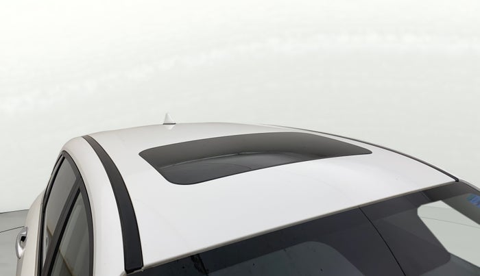 2022 Hyundai NEW I20 ASTA (O) 1.2 AT, Petrol, Automatic, 21,469 km, Roof