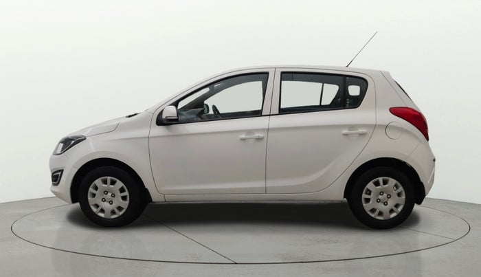 2014 Hyundai i20 MAGNA 1.2, Petrol, Manual, 77,067 km, Left Side
