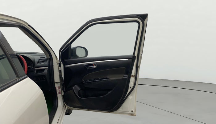 2016 Maruti Swift Dzire VXI, Petrol, Manual, 76,228 km, RHS Front Door