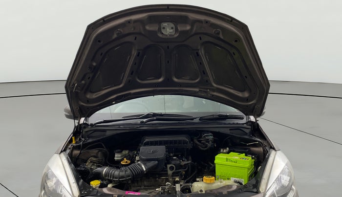 2017 Tata Tiago XZA PETROL, Petrol, Automatic, 66,985 km, Open Bonet