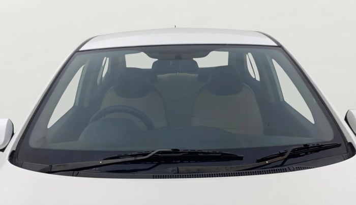 2015 Hyundai Xcent BASE 1.2, CNG, Manual, 1,28,390 km, Front Windshield