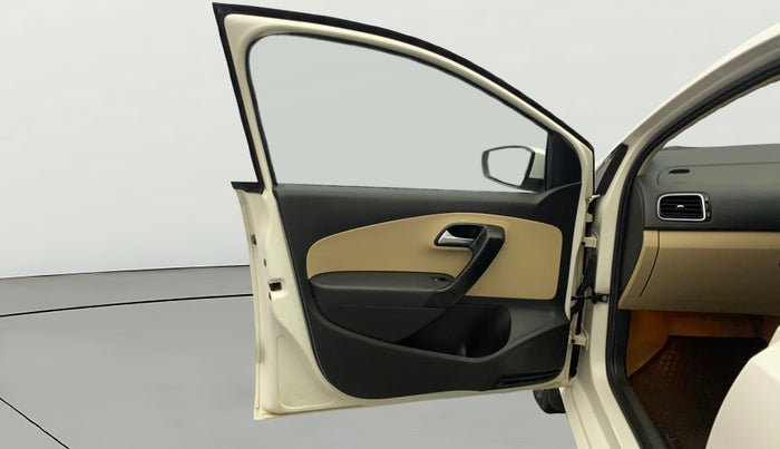 2018 Volkswagen Ameo HIGHLINE PLUS 1.0L 16 ALLOY, Petrol, Manual, 1,14,764 km, LHS Front Door