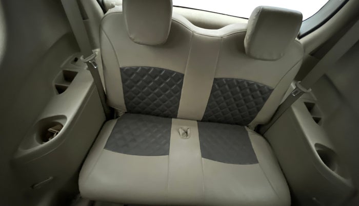 2015 Maruti Ertiga VXI, Petrol, Manual, 65,356 km, Third Seat Row ( optional )