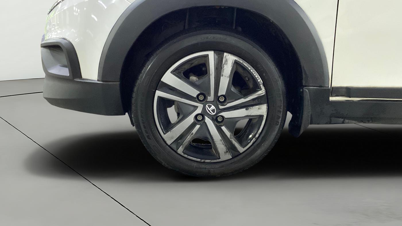 2022 Tata TIAGO NRG XZ AMT, Petrol, Automatic, 7,843 km, Left Front Wheel