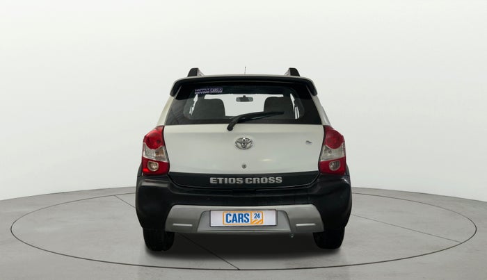 2014 Toyota Etios CROSS 1.2 G, Petrol, Manual, 63,797 km, Back/Rear