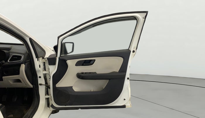 2023 Tata ALTROZ XM PLUS SUNROOF CNG, CNG, Manual, 55,861 km, RHS Front Door