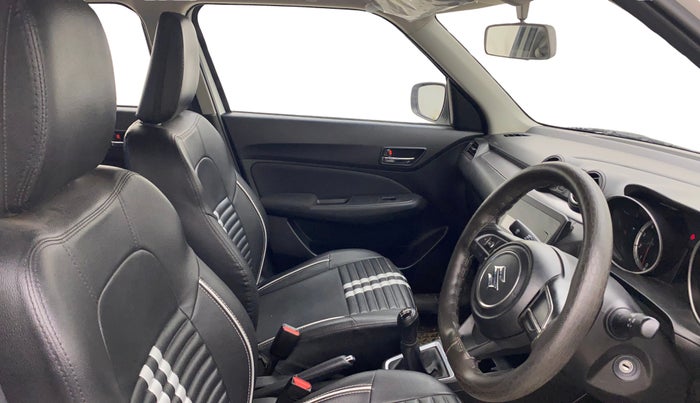 2022 Maruti Swift VXI, Petrol, Manual, 31,101 km, Right Side Front Door Cabin