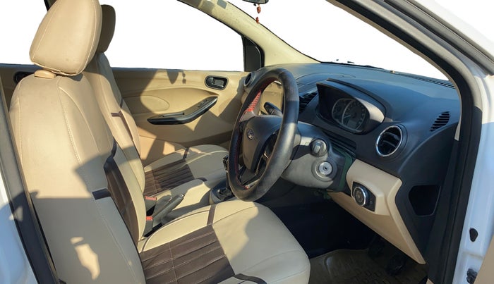 2018 Ford Figo Aspire Titanium 1.2 Ti-VCT Opt, Petrol, Manual, 33,865 km, Right Side Front Door Cabin