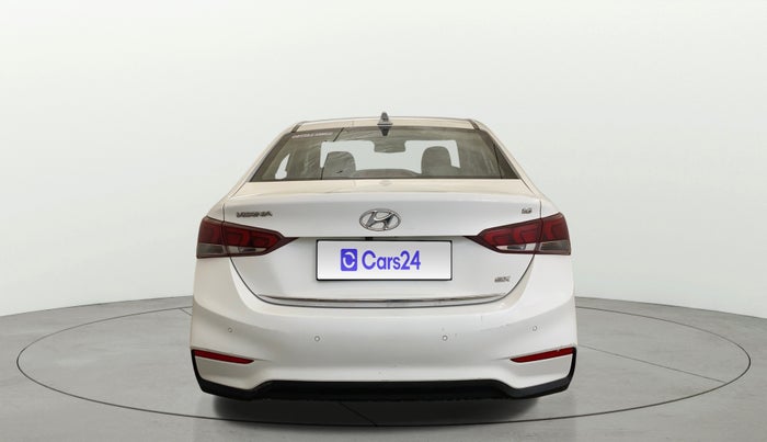2019 Hyundai Verna 1.6 VTVT SX + AT, Petrol, Automatic, 40,204 km, Back/Rear